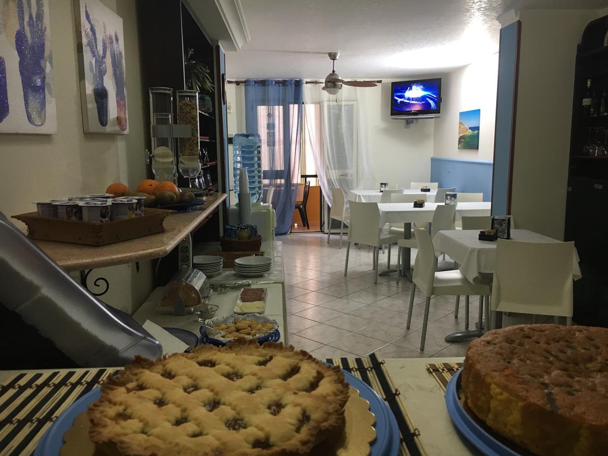 مبيت وإفطار بوزالو Mediterraneo المظهر الخارجي الصورة